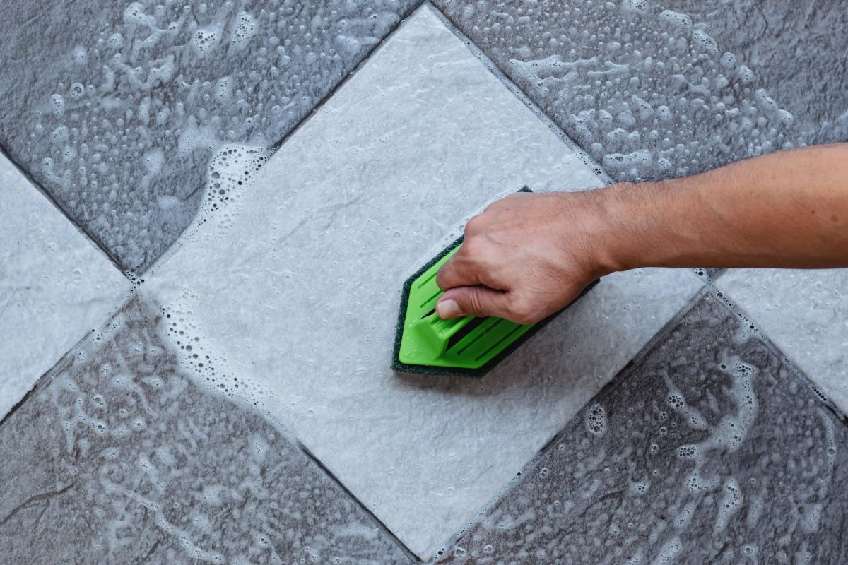 Recommended Cleaning Solutions for Laminate Floors